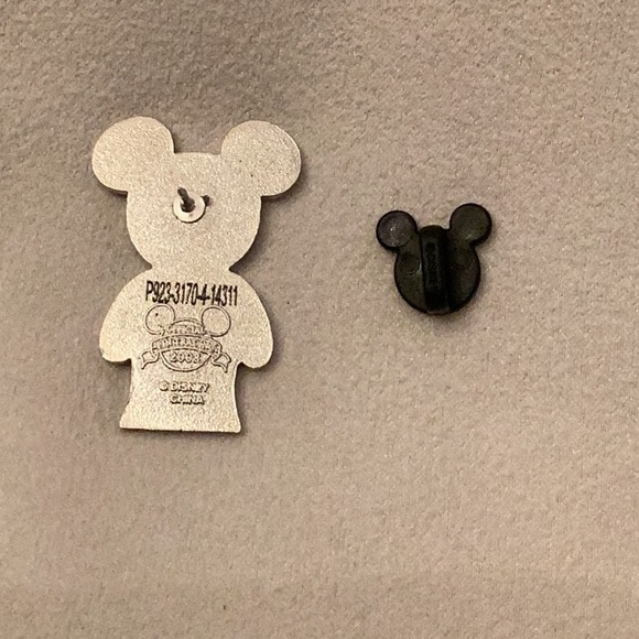 Disney Parks Mickey Mouse Trading Pin Pirate Earrings & Buttons Set of 5 - Picture 7 of 10